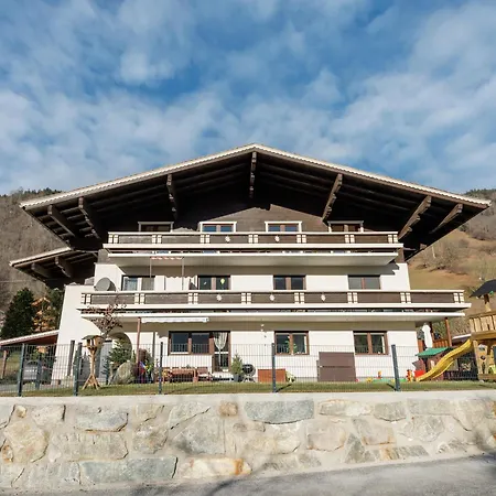Apartment Beautiful In Salzburg With Balcony, Cleaning Included Bramberg am Wildkogel